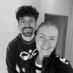 Bild der Autoren Lea und Nick.