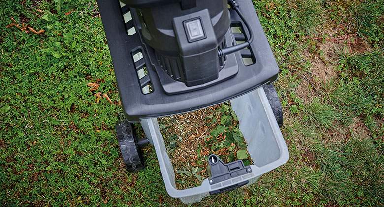 box and wheels of the shredder
